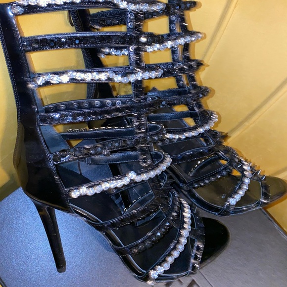 Jennifer Le Black Razor Heels - Picture 2 of 5